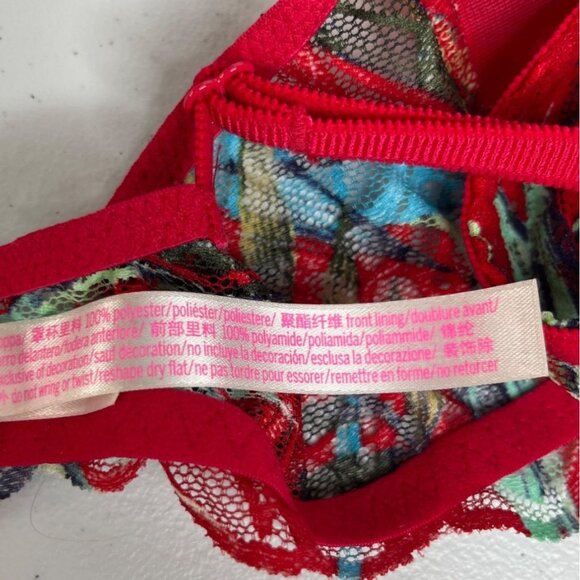 Pink Victorias Secret Date Push Up Bra Bralette Small Red Sexy Lace Padded - Picture 11 of 12